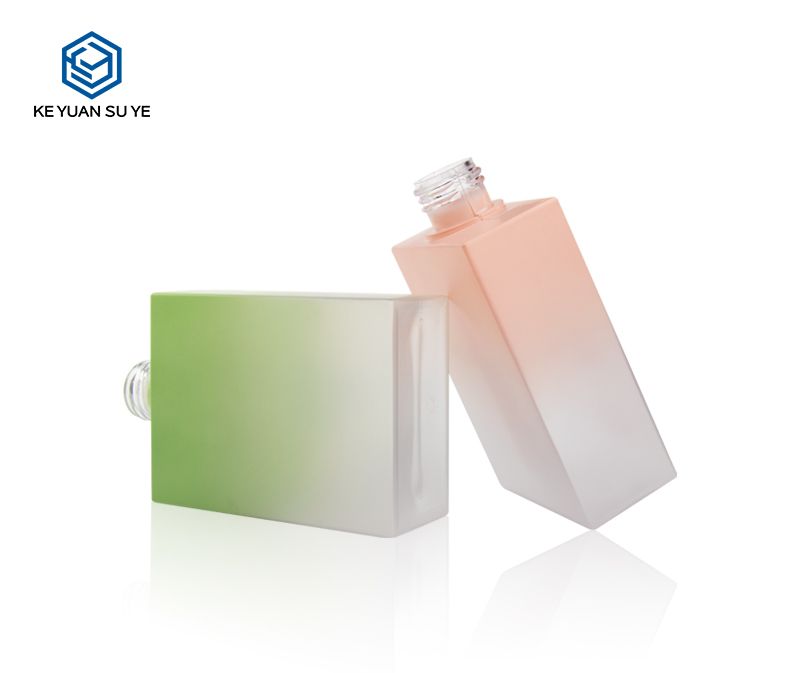 KY108 Excellent Mockup Cosmetic Square Plastic Bottles PETG 200ml with Gradual Pink Green Color